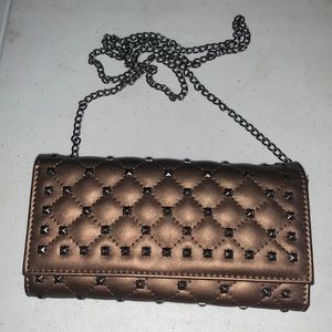 Unbranded WOC (wallet on a chain)